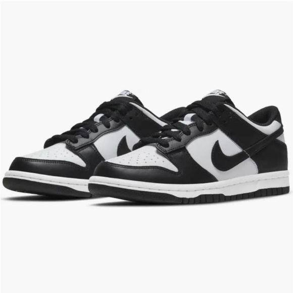 Nike Dunk Low Basketball Sneaker big kids 4 1/2 US